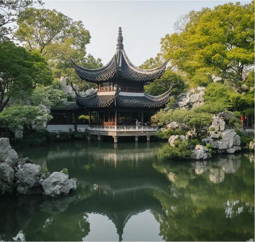 楚雄夜山餐饮有限公司